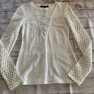 BCBG MAXAZRIA white long sleeve shirt
